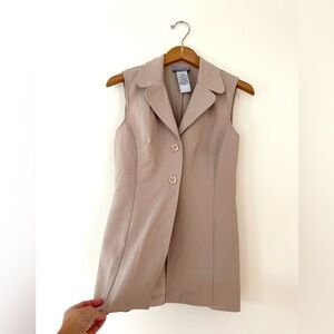 Vintage Y2K tan button front vest
